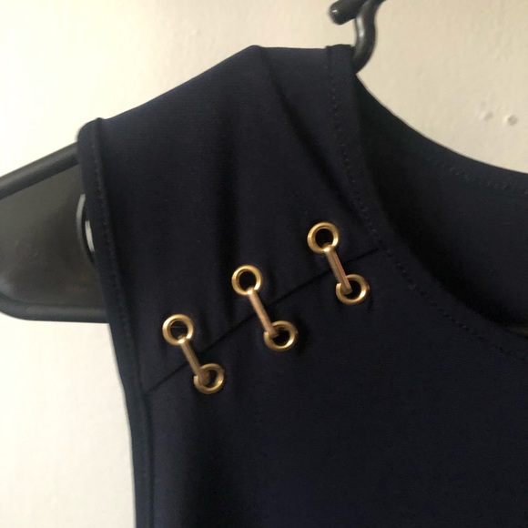 Blouse - Picture 3 of 4